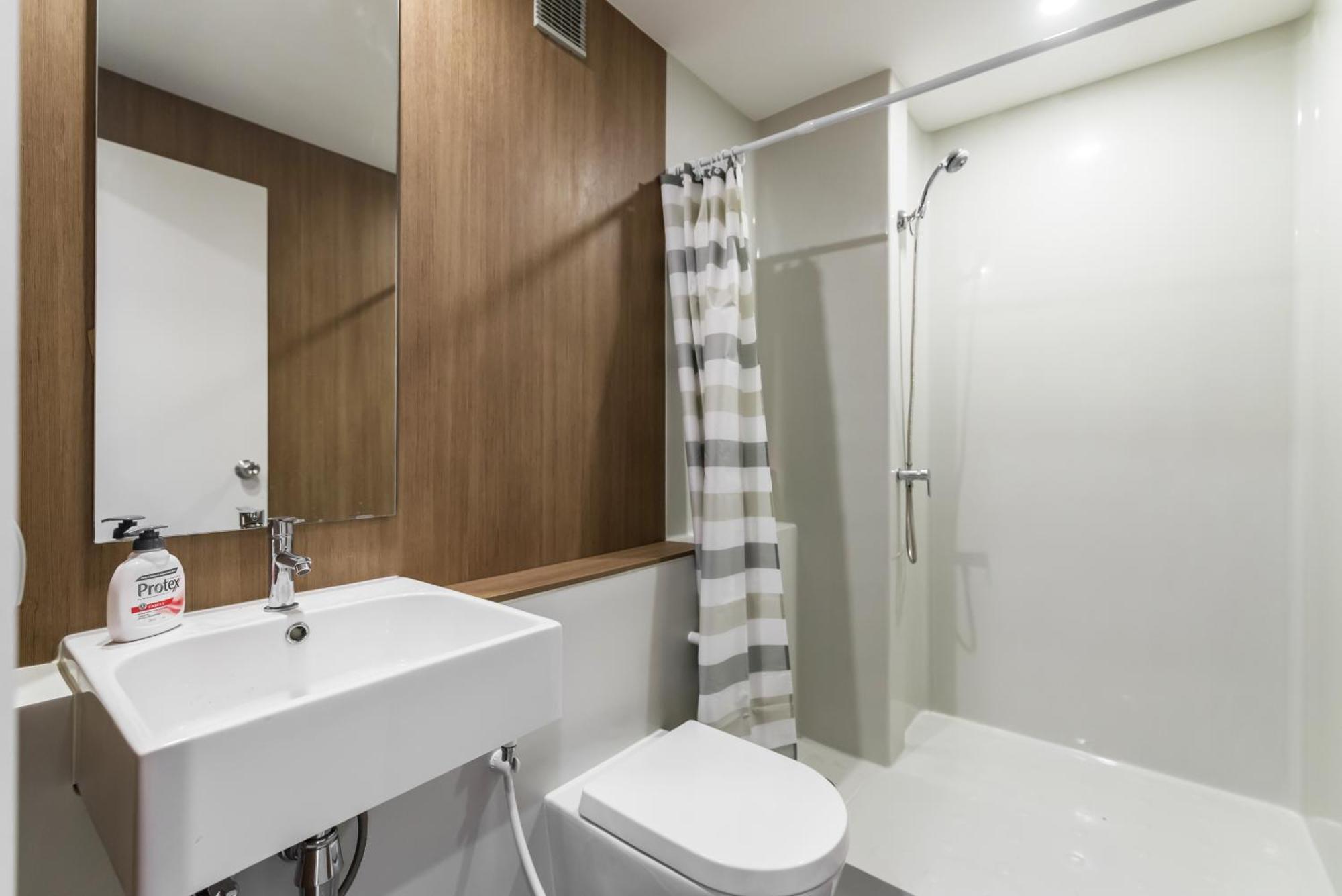 Apartamento Blossom Sathorn By Plearn Bangkok Habitación foto